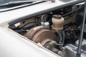 Image 30/50 of Jaguar XJ 6 4.2 (1972)