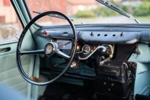 Image 33/66 of Renault R 4 Super (1962)