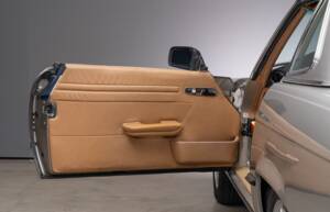 Bild 14/23 von Mercedes-Benz 560 SL (1987)