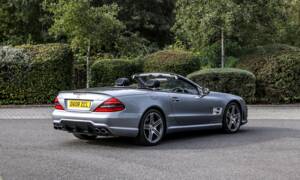 Afbeelding 3/47 van Mercedes-Benz SL 63 AMG (2008)