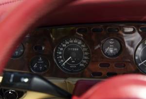 Image 20/34 of Aston Martin V8 EFi Volante (1987)