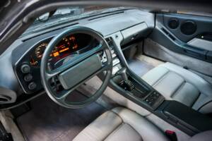 Afbeelding 35/42 van Porsche 928 S4 (1989)
