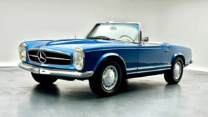 Image 2/14 of Mercedes-Benz 230 SL (1965)