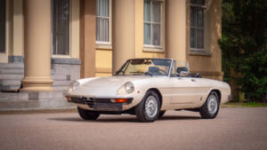 Image 11/13 of Alfa Romeo 2000 Spider Veloce (1979)