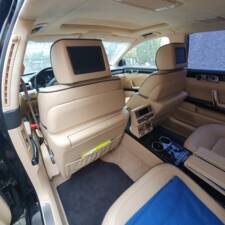 Image 4/18 of Volkswagen Phaeton W12 (2009)