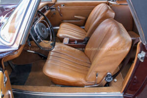 Image 6/33 de Mercedes-Benz 280 SL (1969)