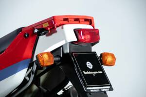 Image 15/50 de Honda DUMMY (1992)