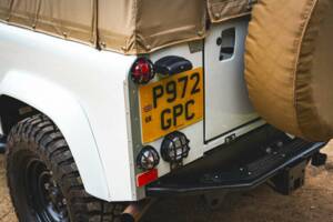 Image 9/50 of Land Rover Defender 90 (1997)