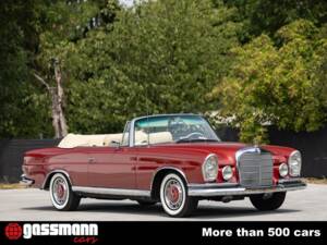 Image 3/15 of Mercedes-Benz 250 SE (1966)