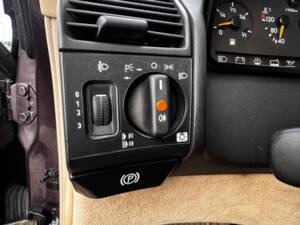 Bild 25/31 von Mercedes-Benz SL 320 (1994)