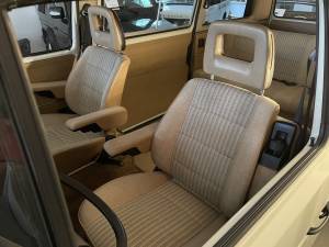 Bild 4/15 von Volkswagen T3 Multivan 1.6 TD (1990)