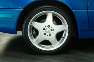 Image 50/50 de Mercedes-Benz SL 500 (1997)
