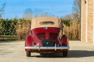 Image 4/50 of Renault 4 CV Décapotable (1957)