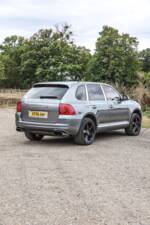 Bild 15/40 von Porsche Cayenne Turbo S (2006)