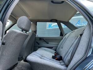 Image 22/33 of Volkswagen Passat 1.8 (1989)