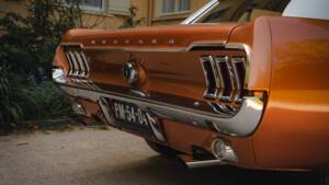 Image 18/81 of Ford Mustang 289 (1967)