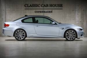 Image 12/100 of BMW M3 (2006)