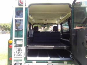 Image 7/8 de Land Rover Defender 110 (1994)