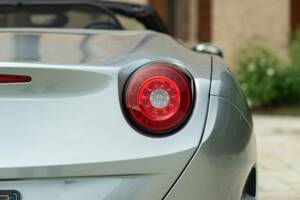 Bild 20/50 von Ferrari California T (2014)