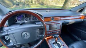 Bild 6/23 von Volkswagen Phaeton V10 TDI (2003)