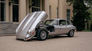 Bild 47/81 von Jaguar E-Type V12 (2+2) (1971)