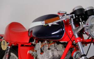 Image 20/99 of MV Agusta 750 Sport (1971)
