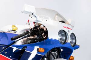 Afbeelding 44/50 van Honda VFR 750R RC 30 (1989)