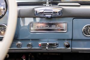 Image 44/56 of Mercedes-Benz 190 SL (1956)