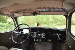 Image 30/57 de Citroën Traction Avant 15/6 (1950)
