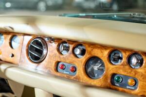 Image 46/62 of Rolls-Royce Silver Shadow I (1969)