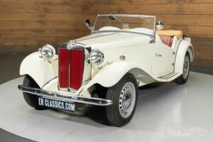 Image 15/19 of MG TD (1953)