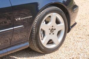 Immagine 38/50 di Mercedes-Benz S 55 AMG (2002)