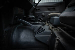 Bild 32/41 von Land Rover Defender 90 (1995)