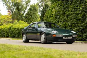 Bild 52/69 von Porsche 928 S4 (1989)