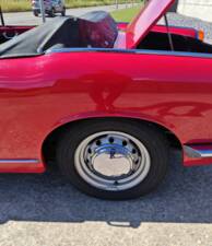 Image 37/40 of Innocenti 950 Spider (1963)