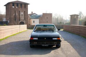 Image 2/32 of Ferrari 400 GT (1977)