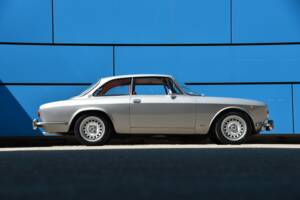 Image 11/24 of Alfa Romeo 1750 GT Veloce (1971)