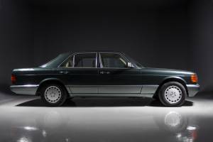Immagine 1/29 di Mercedes-Benz 420 SE (1989)