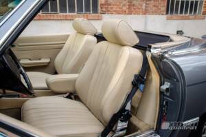 Image 9/23 of Mercedes-Benz 560 SL (1988)