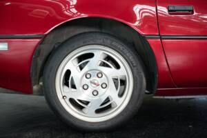 Imagen 29/50 de Chevrolet Corvette Convertible (1990)