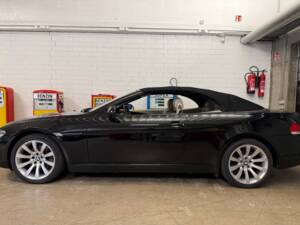 Image 1/19 de BMW 650i (2007)