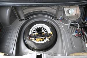 Image 42/64 of BMW 320&#x2F;4 (1977)