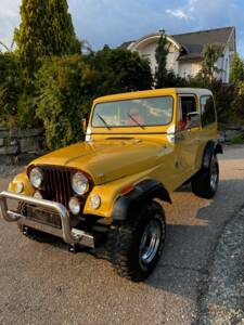 Image 6/88 de Jeep CJ-7 2.4L Diesel (1980)