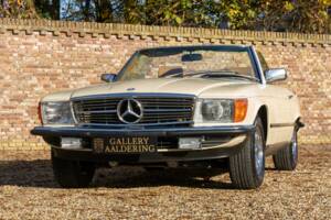 Bild 33/50 von Mercedes-Benz 380 SL (1982)