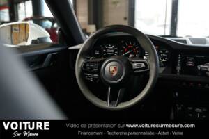 Image 21/40 of Porsche 911 Carrera (2021)