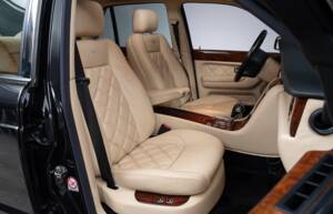 Image 34/46 of Bentley Arnage T (2004)