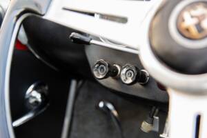 Immagine 47/94 di Alfa Romeo 2600 Spider (1964)