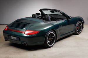 Immagine 14/41 di Porsche 911 Carrera 4S (2008)