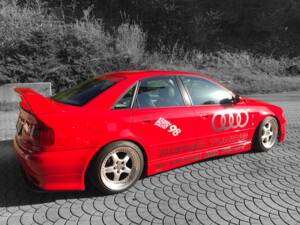 Bild 2/8 von Audi A4 1.8 T (1997)