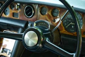 Image 32/46 of Rolls-Royce Silver Shadow I (1974)